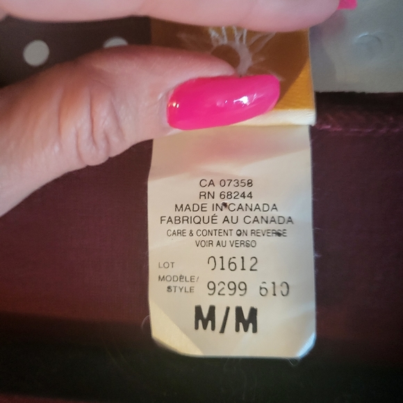 VINTAGE BURGUNDY VELVET TOP - Picture 4 of 4